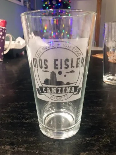 Mos Eisley Cantina Pint Glass, fan art - Geek House Creations